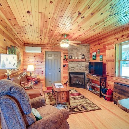 Вилла Blue Ridge Mountain Cabin With Views And Hot Tub Sparta Экстерьер фото